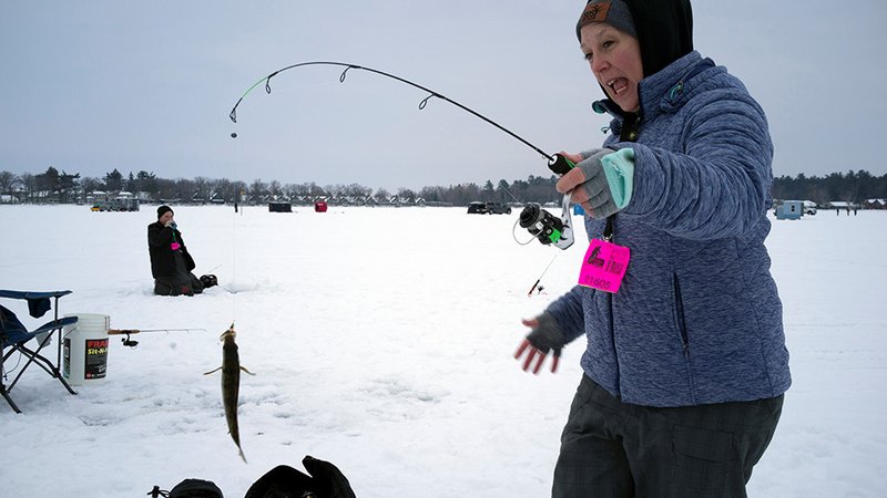 Ice fishing live game, ice fishing game online